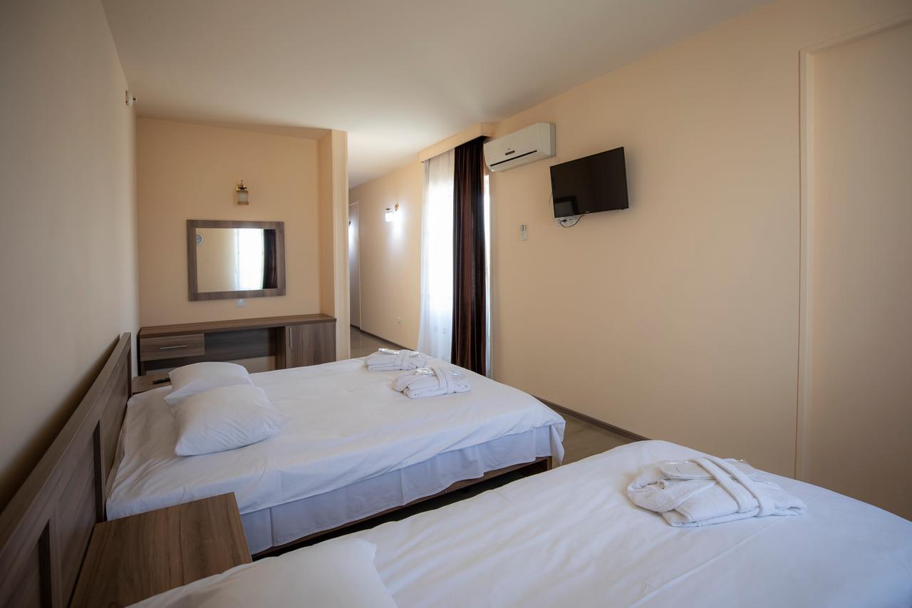Leader Hotel Gori Exteriér fotografie