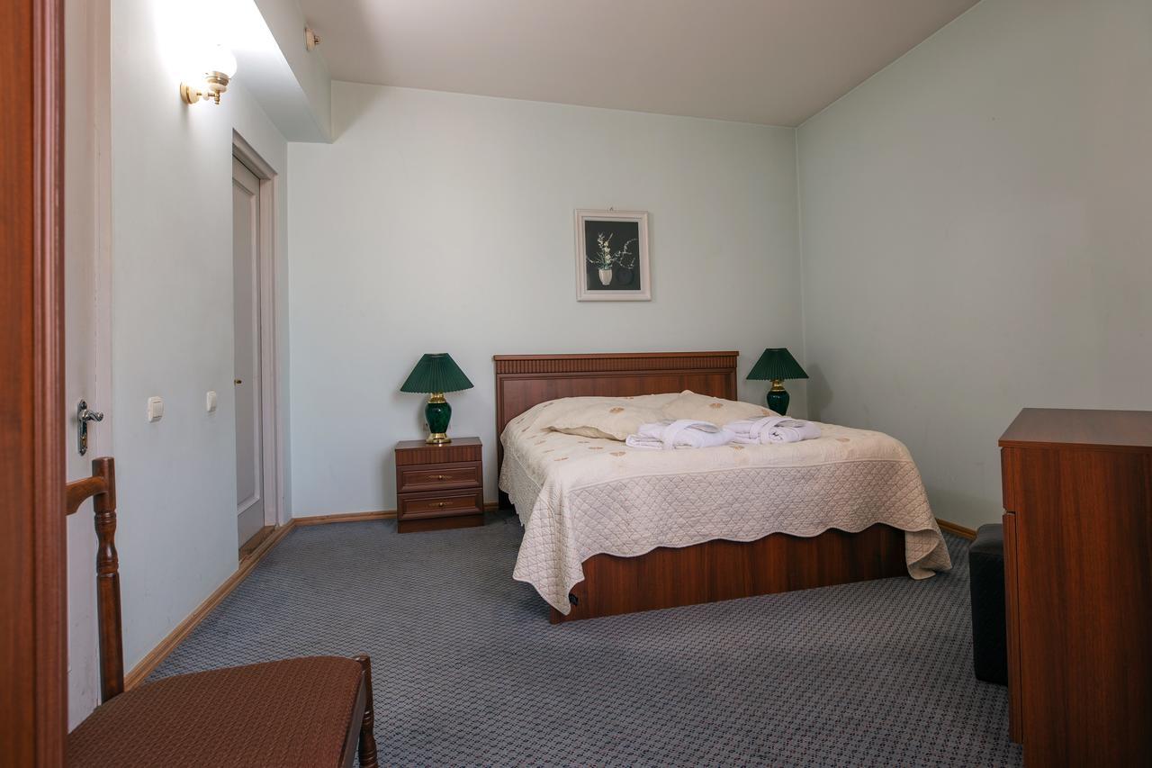 Leader Hotel Gori Exteriér fotografie