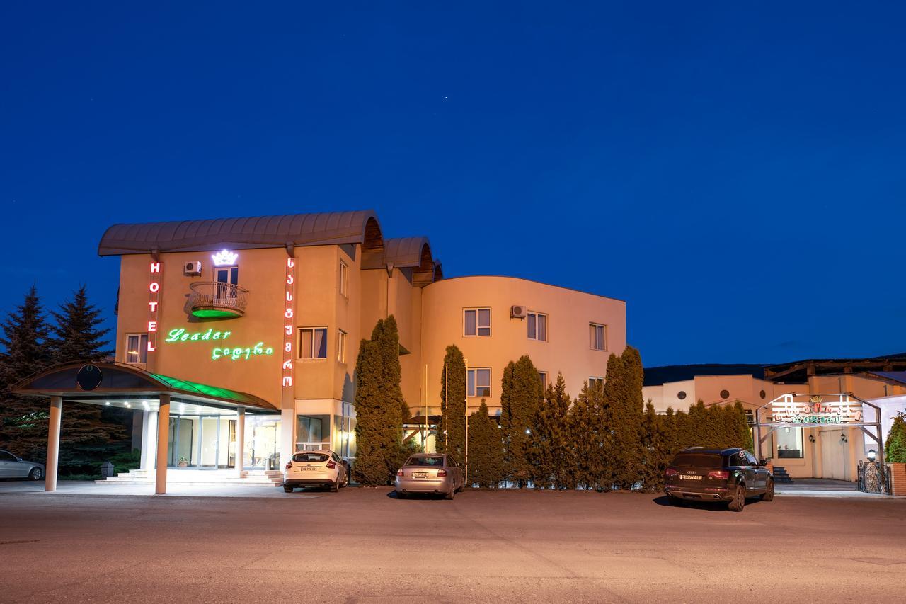Leader Hotel Gori Exteriér fotografie