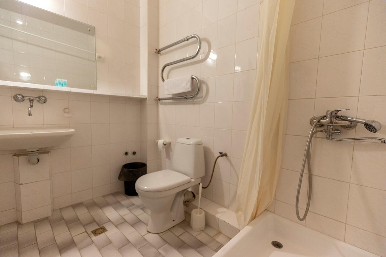 Leader Hotel Gori Exteriér fotografie
